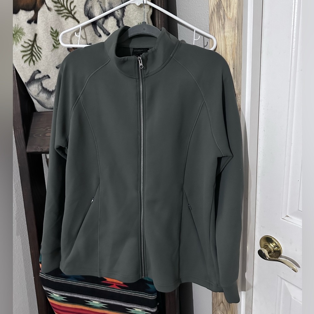 Sage 32 jacket NWOT LG